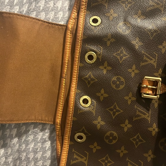 Authentic Louis Vuitton Montsouris Monogram Backpack MM - Picture 11 of 16